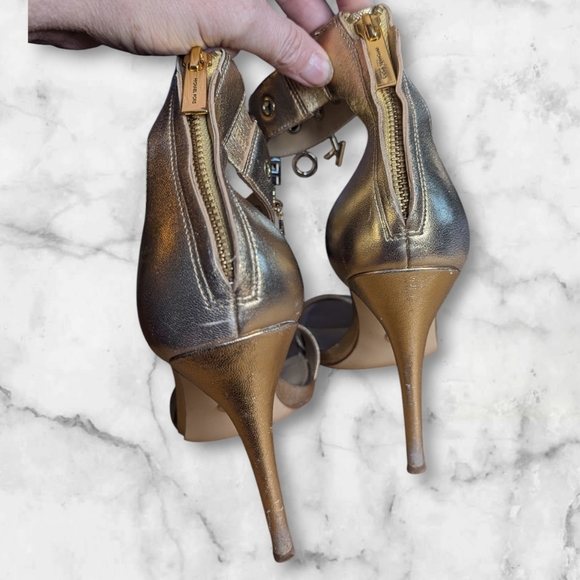 ✨ MICHAEL Michael Kors Metallic Gold Ankle Strap Heels | Size 10 ✨ - Picture 4 of 11